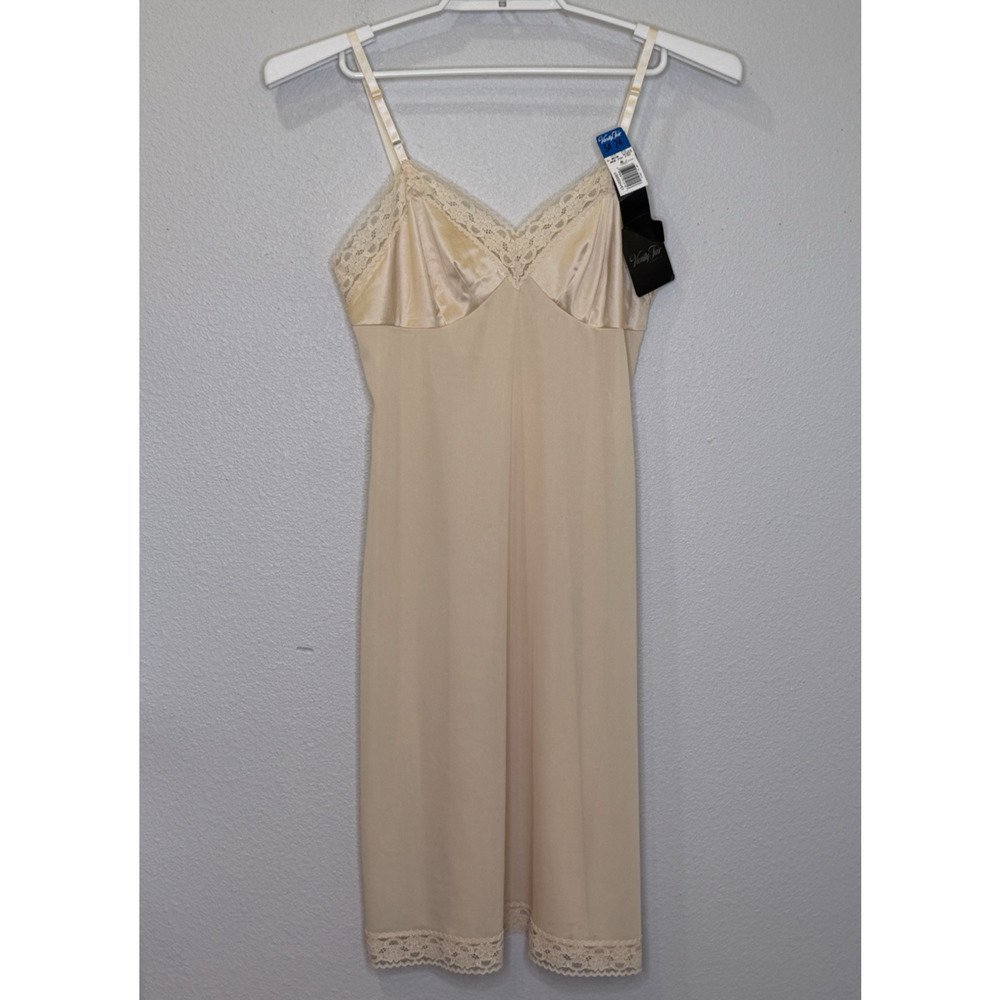 Vintage Vanity Fair Slip Size 34 24" Beige Adjustable Strap Knee Length USA NEW